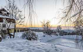 Das Natur Gut Lassen in der verschneiten Winterwelt - Foto: Bethel Fath